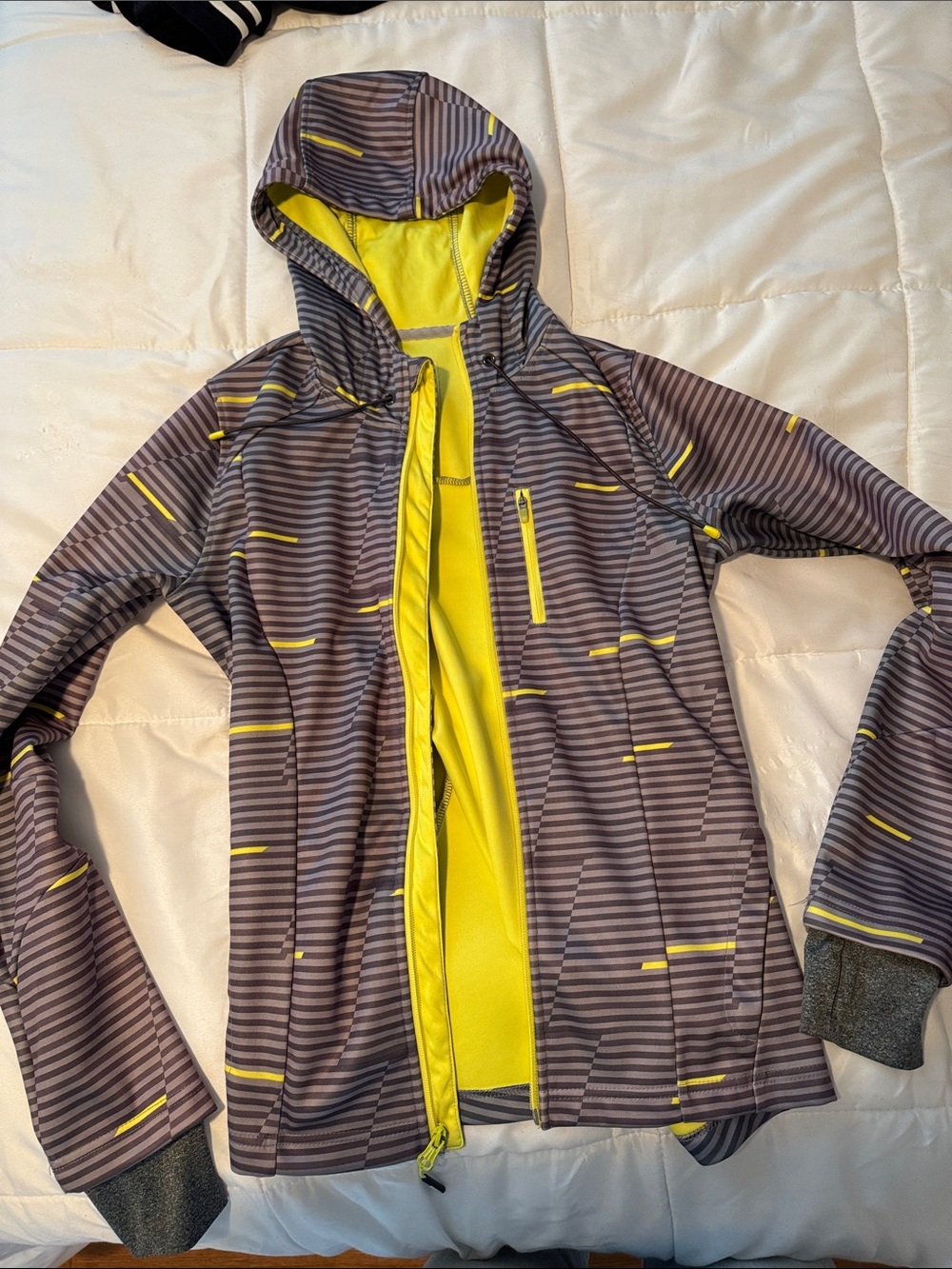 Mondetta Pale Yellow Hooded Jacket with Lilac Trim